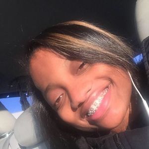 Meet your Posher, Nadia